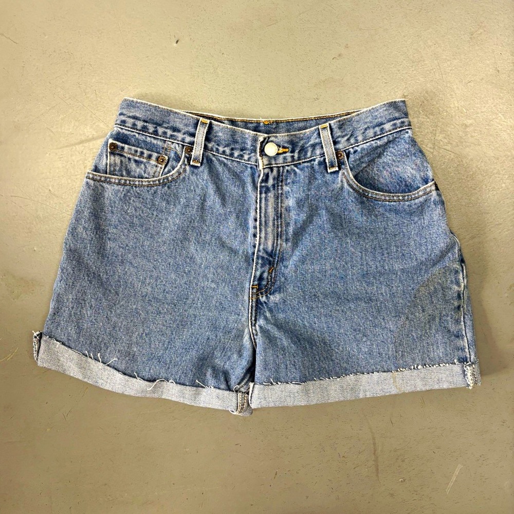 Levi's 550 women Denim Shorts Size 10 Blue Relaxed Fit 4" Inseam Pockets